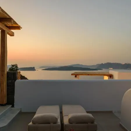 Acro Blue Luxury Akrotiri (Santorini)